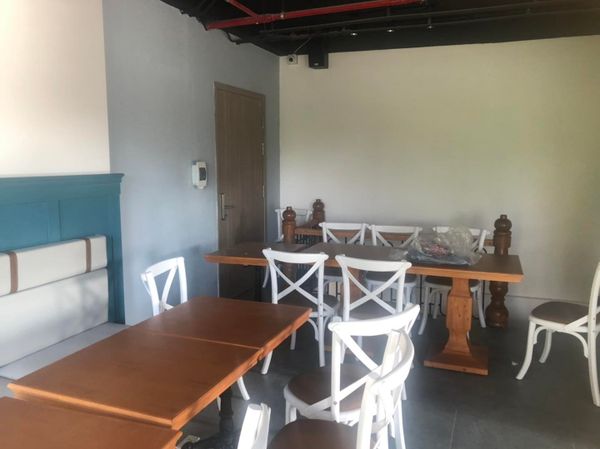 Loa Goldsouund cho D'art Bistro Cafe & Restaurant Vinhomes Smart City, Amply 4 - 6 vùng âm lượng, loa được thiết kế riêng cho quán, bật lớn không tạp âm, miễn phí công lắp đặt, bảo hành dài hạn 5 năm.