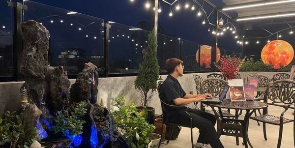 Loa Goldsound cho Hélios Sky View Cafe, Amply 4 - 6 vùng âm lượng, loa được thiết kế riêng cho không gian quán, miễn phí công lắp đặt, bảo hành dài hạn 5 năm.