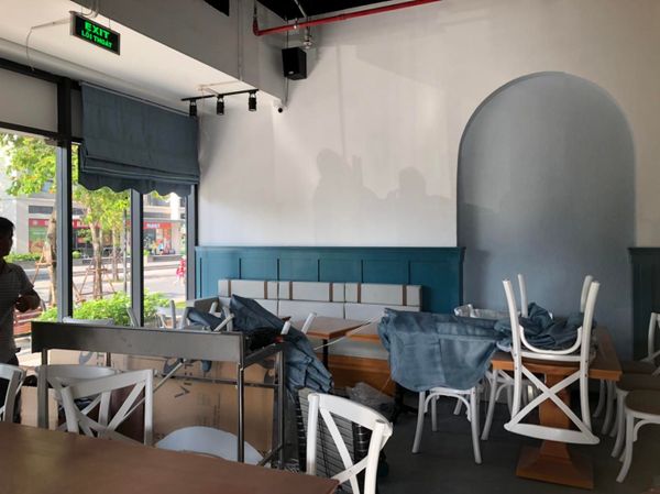 Loa Goldsouund cho D'art Bistro Cafe & Restaurant Vinhomes Smart City, Amply 4 - 6 vùng âm lượng, loa được thiết kế riêng cho quán, bật lớn không tạp âm, miễn phí công lắp đặt, bảo hành dài hạn 5 năm.