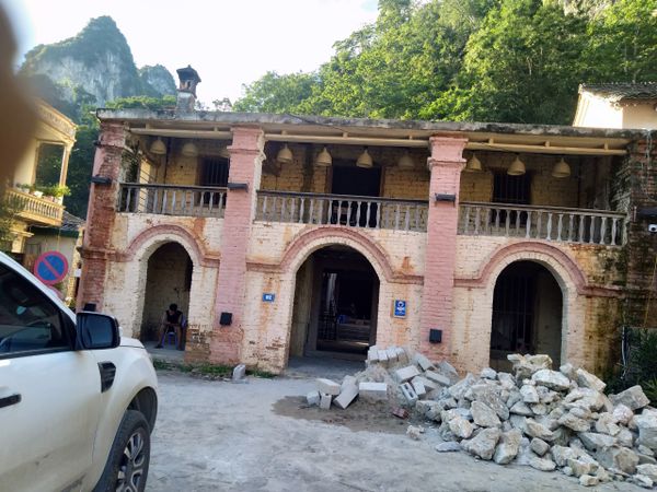 Loa Goldsound cho quán cà phê tại Đồng Văn, Hà Giang, loa được thiết kế riêng cho quán, bật lớn không tạp âm, miễn phí công lắp đặt, bảo hành dài hạn 5 năm