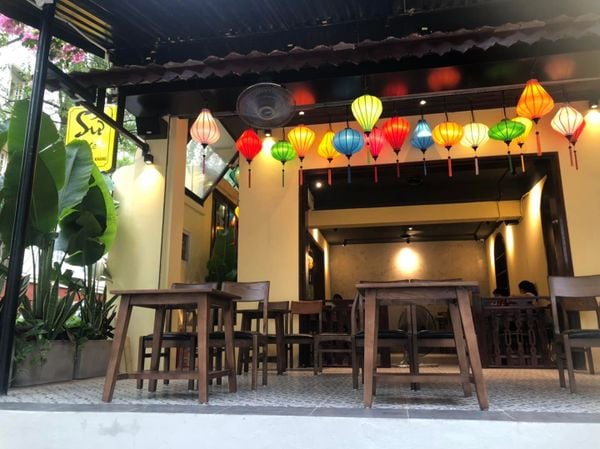 Loa Goldsound cho Sứ cà phê - 16 HTK, Ba Đình, Hà Nội, amply 2 kênh 900w, bluetooth 5.0, loa ngoài trời V50NT-50w, loa V40C-40w, loa được thiết kế riêng cho quán, bật lớn không tạp âm, miễn phí công lắp đặt, bảo hành dài hạn 5 năm