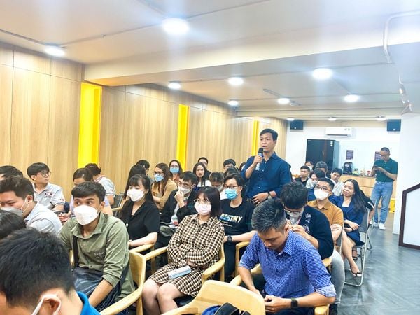 Loa Goldsound công ty CBS Thư viện vật liệu - CBS Design Salon,  P.7, Phú Nhuận, loa được thiết kế riêng cho quán, bật lớn không tạp âm, miễn phí công lắp đặt, bảo hành dài hạn 5 năm