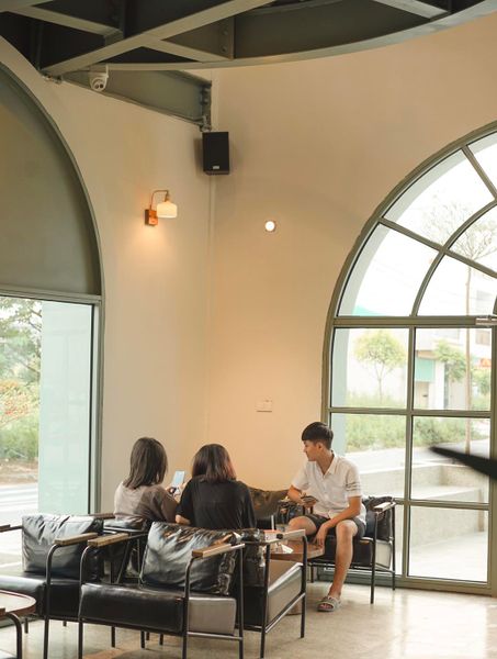 Loa Goldsound cho nhà hàng CANA - Coffee & Eatery, Hải Hậu, Nam Định, loa được thiết kế riêng cho quán, bật lớn không tạp âm, miễn phí công lắp đặt, bảo hành dài hạn 5 năm