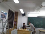 Lắp đặt âm thanh cho trường THCS Cầu Giấy: Âm ly có thể điều chỉnh được âm lượng của âm thanh phát ra cho từng khu vực trong lớp, âm thanh luôn rõ ràng, chuyên cho giảng dạy.
