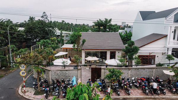 Goldsound lắp đặt hệ thống âm thanh quán Happiness Café, Tiền Giang