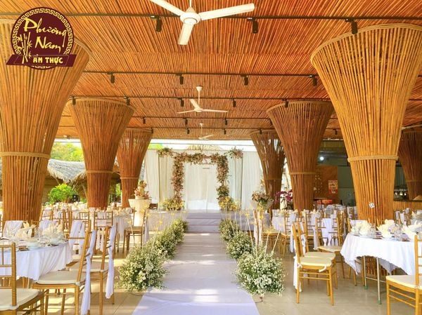 Loa Goldsound cho Ẩm Thực Phương Nam Long Thành,  Amply 4 - 6 vùng âm lượng, loa được thiết kế riêng cho quán, bật lớn không tạp âm, miễn phí công lắp đặt, bảo hành dài hạn 5 năm.