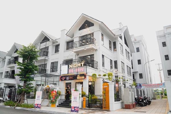 Loa Goldsound cho nhà hàng Night BBQ - Hotpot, Phương Canh, Hà Nội, Amply 4 - 6 vùng âm lượng, loa được thiết kế riêng cho quán, bật lớn không tạp âm, miễn phí công lắp đặt, bảo hành dài hạn 5 năm.