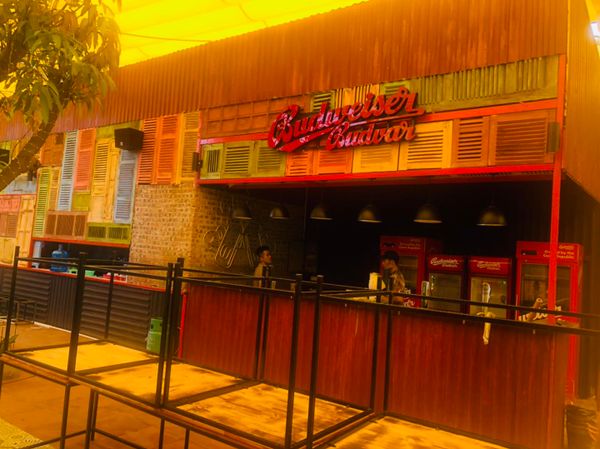 Loa cho Beer Garden Big Bang, Tây Hồ, TP Hà Nội, loa được thiết kế riêng cho quán, bật lớn không tạp âm, miễn phí công lắp đặt, bảo hành dài hạn 5 năm