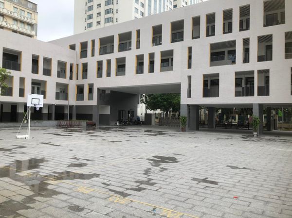 Loa cho Trường học Tiểu Học Nghĩa Đô: Âm ly có thể điều chỉnh được âm lượng của âm thanh phát ra cho từng khu vực trong lớp, âm thanh luôn rõ ràng, chuyên cho giảng dạy.