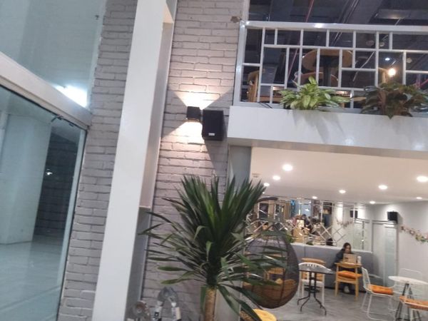 Loa Goldsound cho AROMA coffee & tea, Hà Nội, loa được thiết kế riêng cho quán, bật lớn không tạp âm, miễn phí công lắp đặt, bảo hành dài hạn 5 năm