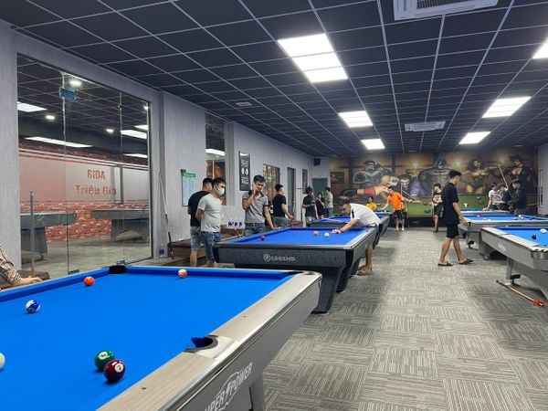 Loa cho quán Club Billiard Triệu Gia, Đồng Nai, Amply 4 - 6 vùng âm lượng, loa được thiết kế riêng cho quán, bật lớn không tạp âm, miễn phí công lắp đặt, bảo hành dài hạn 5 năm.