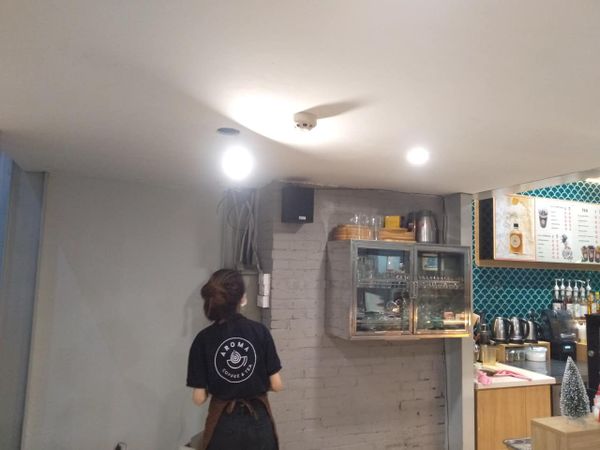 Loa Goldsound cho AROMA coffee & tea, Hà Nội, loa được thiết kế riêng cho quán, bật lớn không tạp âm, miễn phí công lắp đặt, bảo hành dài hạn 5 năm