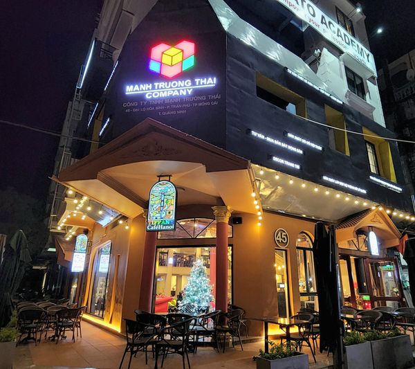 Loa Goldsound cho Tiffany Café HaNoi, Móng Cái, Quảng Ninh, loa được thiết kế riêng cho quán, bật lớn không tạp âm, miễn phí công lắp đặt, bảo hành dài hạn 5 năm