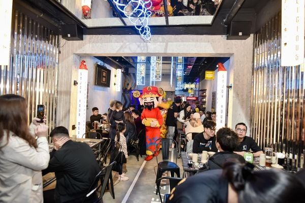 Loa Goldsound cho nhà hàng Sảng Quán, Đống Đa, Hà Nội, loa được thiết kế riêng cho quán, bật lớn không tạp âm, miễn phí công lắp đặt, bảo hành dài hạn 5 năm