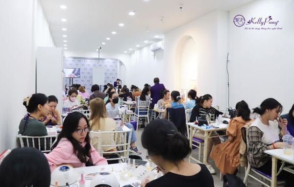 Loa Goldsound cho  KellyPang Nail, TP HCM, amply 2 kênh 1200w, bluetooth 5.0, loa VAT38 - 38w, loa được thiết kế riêng cho quán, bật lớn không tạp âm, miễn phí công lắp đặt, bảo hành dài hạn 5 năm