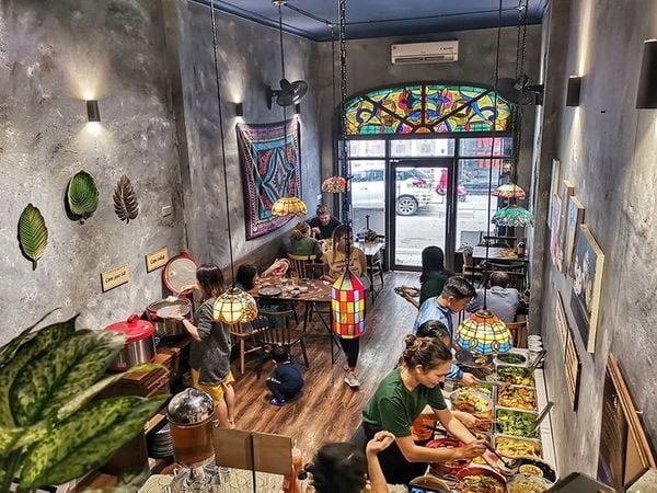 Loa Goldsound cho nhà hàng Veggie Castle - Nhà hàng chay Vegan, Ba Đình, Hà Nội, Amply 4 - 6 vùng âm lượng, loa được thiết kế riêng cho quán, bật lớn không tạp âm, miễn phí công lắp đặt, bảo hành dài hạn 5 năm