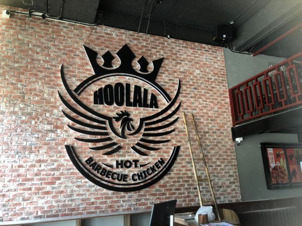 Loa nhà hàng Goldsound thi công âm thanh cho Hoolala chicken & Pastanara, Hà Nội
