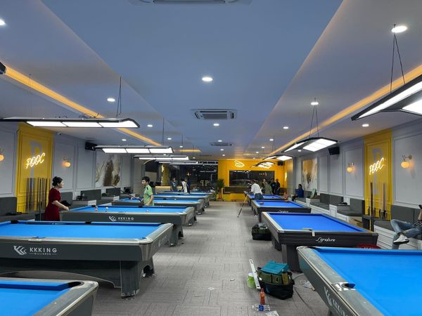 Loa cho quán bi-a PooC Billiards Club, Amply 4 - 6 vùng âm lượng, loa được thiết kế riêng cho quán, bật lớn không tạp âm, miễn phí công lắp đặt, bảo hành dài hạn 5 năm.