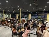 Hệ thống âm thanh cho Aha Cafe Đại Từ, Hà Nội , Amply 4 - 6 vùng âm lượng, loa được thiết kế riêng cho quán, bật lớn không tạp âm, miễn phí công lắp đặt, bảo hành dài hạn 5 năm.