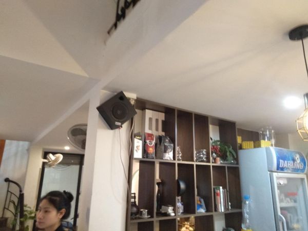 Hệ thống âm thanh thông báo, phát nhạc nền tự động cho Trung Nguyên E - Coffee, loa được thiết kế riêng cho quán, bật lớn không tạp âm, miễn phí công lắp đặt, bảo hành dài hạn 5 năm.