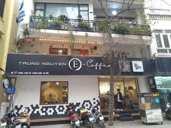 Hệ thống âm thanh thông báo, phát nhạc nền tự động cho Trung Nguyên E - Coffee, loa được thiết kế riêng cho quán, bật lớn không tạp âm, miễn phí công lắp đặt, bảo hành dài hạn 5 năm.