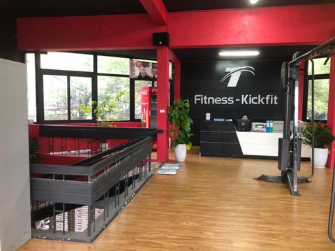 Loa cho T&T Fitness - Kickfit Bách Khoa, Amply 4 - 6 vùng âm lượng, loa được thiết kế riêng cho quán, bật lớn không tạp âm, miễn phí công lắp đặt, bảo hành dài hạn 5 năm.