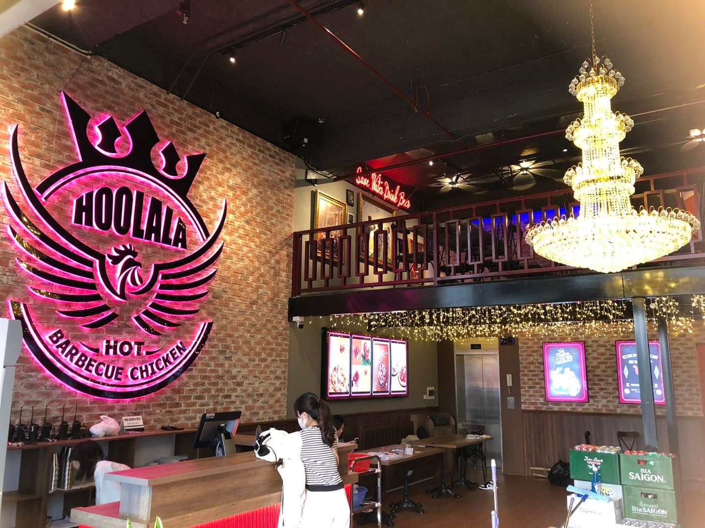Hoolala chicken Ngoại Giao Đoàn lắp đặt âm thanh của Goldsound ...