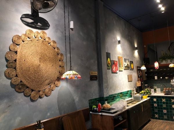 Loa Goldsound cho nhà hàng Veggie Castle - Nhà hàng chay Vegan, Ba Đình, Hà Nội, Amply 4 - 6 vùng âm lượng, loa được thiết kế riêng cho quán, bật lớn không tạp âm, miễn phí công lắp đặt, bảo hành dài hạn 5 năm