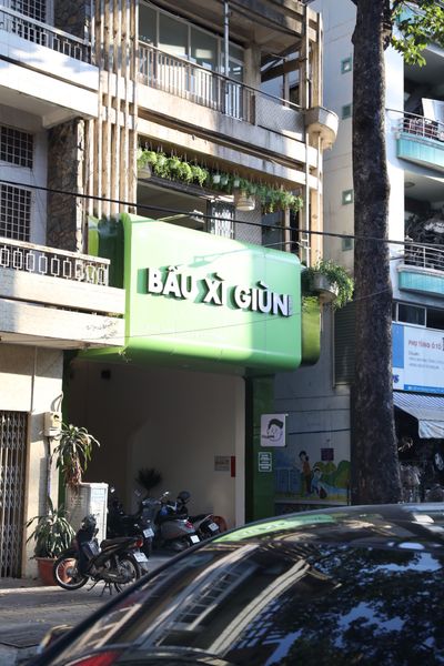 Loa Goldsound cho nhà hàng Bấu Xì Giùn Sài Gòn, Quận 5, TP.HCM, loa được thiết kế riêng cho quán, bật lớn không tạp âm, miễn phí công lắp đặt, bảo hành dài hạn 5 năm