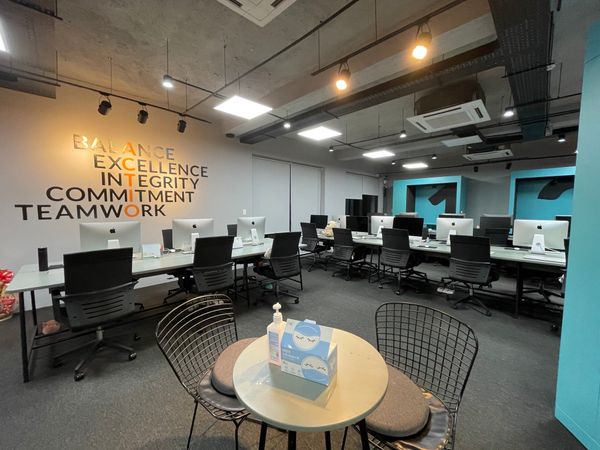 Loa cho văn phòng làm việc công ty Unity In Diversity Inc. HCM, loa được thiết kế riêng cho quán, bật lớn không tạp âm, miễn phí công lắp đặt, bảo hành dài hạn 5 năm