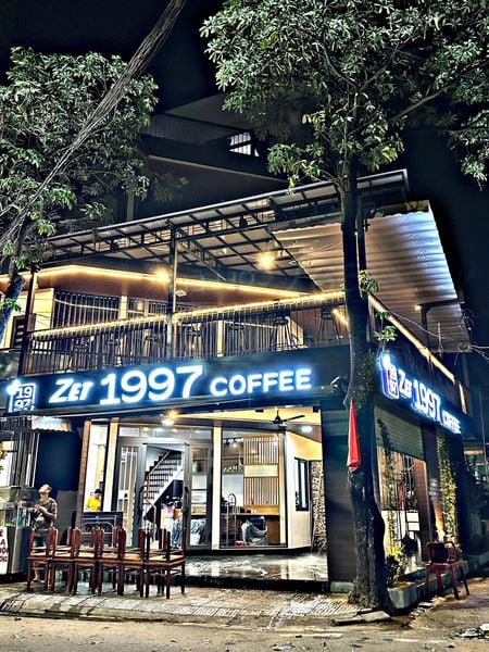 Loa Goldsound cho ZET 1997 COFFEE, Huế, Amply 4 - 6 vùng âm lượng, loa được thiết kế riêng cho quán, bật lớn không tạp âm, miễn phí công lắp đặt, bảo hành dài hạn 5 năm.