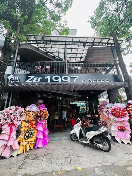 Loa Goldsound cho ZET 1997 COFFEE, Huế, Amply 4 - 6 vùng âm lượng, loa được thiết kế riêng cho quán, bật lớn không tạp âm, miễn phí công lắp đặt, bảo hành dài hạn 5 năm.