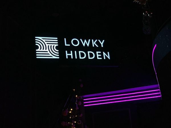 Loa Goldsound cho Bar Lowky Lounge, Quận 1, amply 2 kênh 1200w, bluetooth 5.0, loa V130-130w, loa được thiết kế riêng cho quán, bật lớn không tạp âm, miễn phí công lắp đặt, bảo hành dài hạn 5 năm