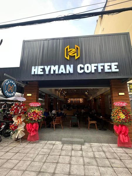Loa Goldsound cho quán cafe Heyman Coffee, Dĩ An, Bình Dương, loa được thiết kế riêng cho quán, bật lớn không tạp âm, miễn phí công lắp đặt, bảo hành dài hạn 5 năm