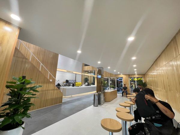 Loa Goldsound cho quán trà sữa Hisakawa, Hai Bà Trưng, Hà Nội, loa được thiết kế riêng cho quán, bật lớn không tạp âm, miễn phí công lắp đặt, bảo hành dài hạn 5 năm.