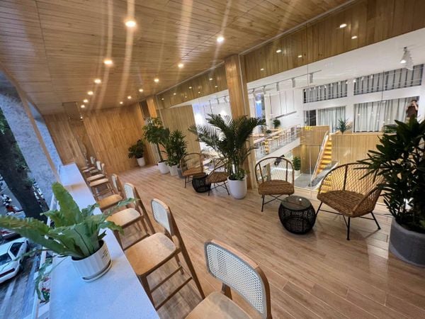 Loa Goldsound cho quán trà sữa Hisakawa, Hai Bà Trưng, Hà Nội, loa được thiết kế riêng cho quán, bật lớn không tạp âm, miễn phí công lắp đặt, bảo hành dài hạn 5 năm.