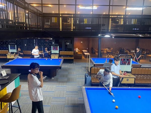 Hệ thống âm thanh cho Billiards Center, Quận Tân Phú, Amply 4 - 6 vùng âm lượng, loa được thiết kế riêng cho quán, bật lớn không tạp âm, miễn phí công lắp đặt, bảo hành dài hạn 5 năm.