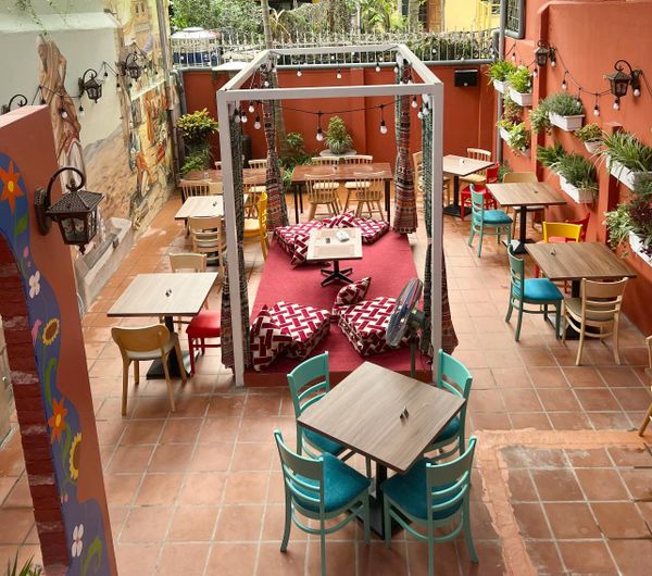 Loa Goldsound cho Mawlana Restaurant & Cafe, Hà Nội, amply 4 kênh 800w, bluetooth 5.0, loa V55C-55w, loa được thiết kế riêng cho quán, bật lớn không tạp âm, miễn phí công lắp đặt, bảo hành dài hạn 5 năm