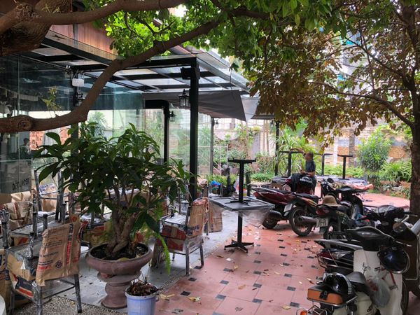 Loa Goldsound cho nhà hàng tại Ngọc Thuỵ, Long Biên, Amply 4 - 6 vùng âm lượng, loa được thiết kế riêng cho quán, bật lớn không tạp âm, miễn phí công lắp đặt, bảo hành dài hạn 5 năm.