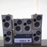 Loa cho Montessori Trường Chinh: Âm ly có thể điều chỉnh được âm lượng của âm thanh phát ra cho từng khu vực trong lớp, âm thanh luôn rõ ràng, chuyên cho giảng dạy.