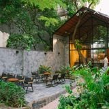 Loa cho Xam' Space - House of Coffee, amply 2 kênh 1200w, bluetooth 5.0, loa V40C-40w, loa được thiết kế riêng cho quán, bật lớn không tạp âm, miễn phí công lắp đặt, bảo hành dài hạn 5 năm