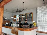 Hệ thống âm thanh cho R Coffee, Bình Thạnh, amply 4 kênh 800w, bluetooth 5.0, loa V55C-55w, loa V130NT-130W, loa được thiết kế riêng cho quán, bật lớn không tạp âm, miễn phí công lắp đặt, bảo hành dài hạn 5 năm