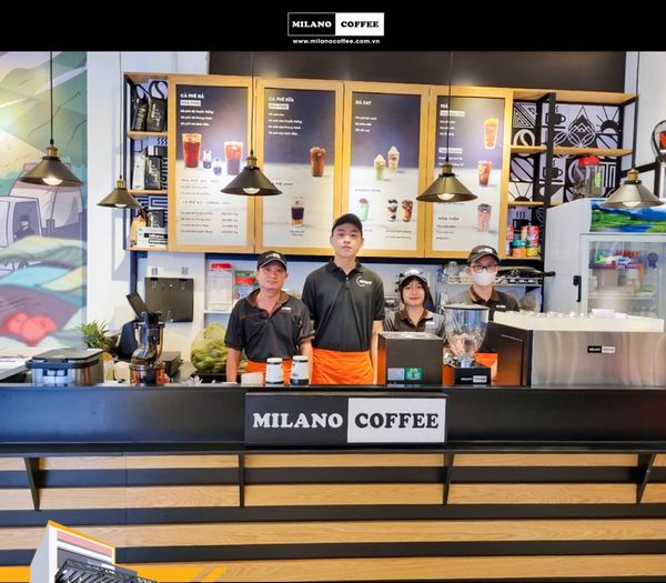 Loa thông báo, phát nhạc nền tự động Goldsound âm trần cho MILANO COFFEE TẠI DĨ AN - BÌNH DƯƠNG, Amply 4 vùng 800w A384 - 4K chuẩn Bluetooth 5.0, loa được thiết kế riêng cho quán, bật lớn không tạp âm, miễn phí công lắp đặt, bảo hành dài hạn 5 năm.