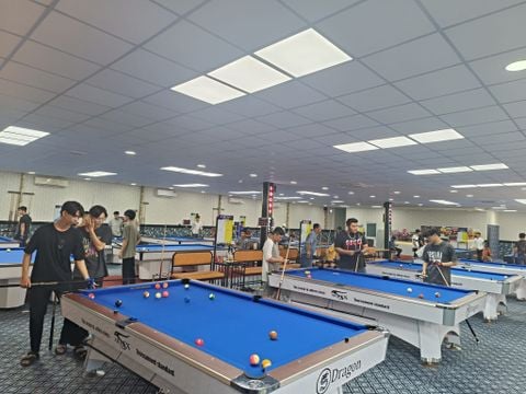 Loa cho quán bida Lucky Billiards, TP. Thủ Đức, HCM, loa được thiết kế riêng cho quán, bật lớn không tạp âm, miễn phí công lắp đặt, bảo hành dài hạn 5 năm