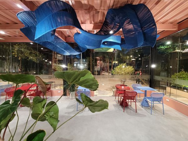 Loa cafe cho Trúc Lâm Station (Coffee, Workshop & Art Gallery), Cầu Giấy, Hà Nội, loa được thiết kế riêng cho quán, bật lớn không tạp âm, miễn phí công lắp đặt, bảo hành dài hạn 5 năm