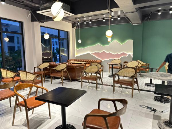 Thi công hệ thống âm thanh cho Eden coffee, Ecopark Hải Dương, loa được thiết kế riêng cho quán, bật lớn không tạp âm, miễn phí công lắp đặt, bảo hành dài hạn 5 năm