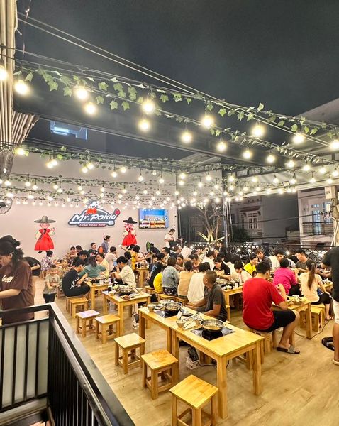 Loa cho nhà hàng Hàn Quốc Mr.Pokki, Quận 7, amply 2 kênh 380w, bluetooth 5.0, loa V24c-24w, loa được thiết kế riêng cho quán, bật lớn không tạp âm, miễn phí công lắp đặt, bảo hành dài hạn 5 năm