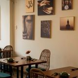Hệ thống âm thanh cho Aumh Saigon Vegan Bistro | Phú Nhuận, amply 2 kênh 380w, bluetooth 5.0, loa V24C-24w, loa VAT28-28w, loa được thiết kế riêng cho quán, bật lớn không tạp âm, miễn phí công lắp đặt, bảo hành dài hạn 5 năm
