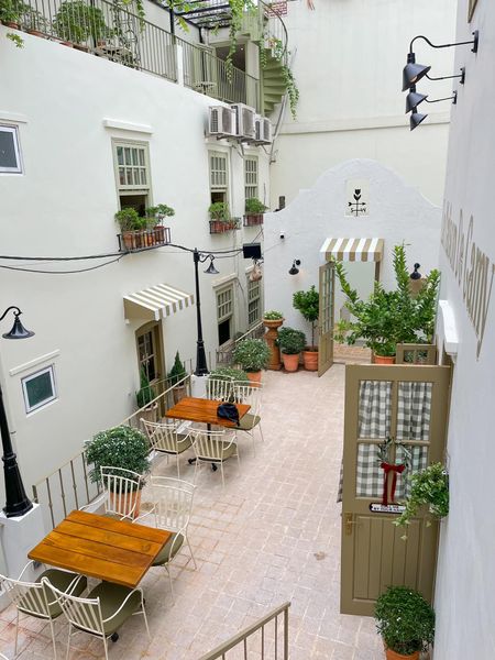 Loa âm trần cho Camy Cafe & Camy Concept, loa được thiết kế riêng cho quán, bật lớn không tạp âm, miễn phí công lắp đặt, bảo hành dài hạn 5 năm