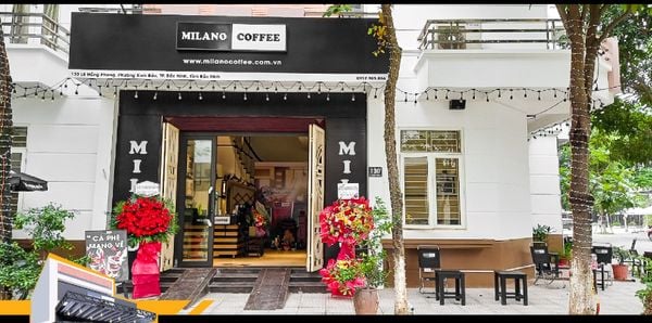 Loa cho Milano coffee Lê Hồng Phong, Bắc Ninh, amply 4 kênh 800w, bluetooth 5.0, loa ngoài trời V50NT-50w, loa được thiết kế riêng cho quán, bật lớn không tạp âm, miễn phí công lắp đặt, bảo hành dài hạn 5 năm